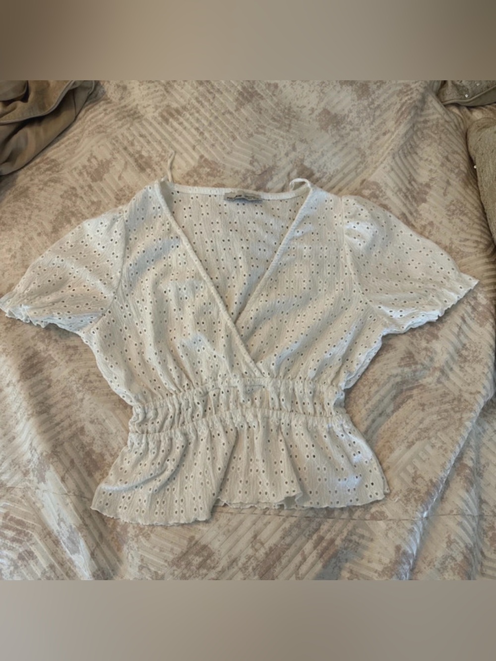 Pull&Bear Cream Eyelet Wrap Peplum Top